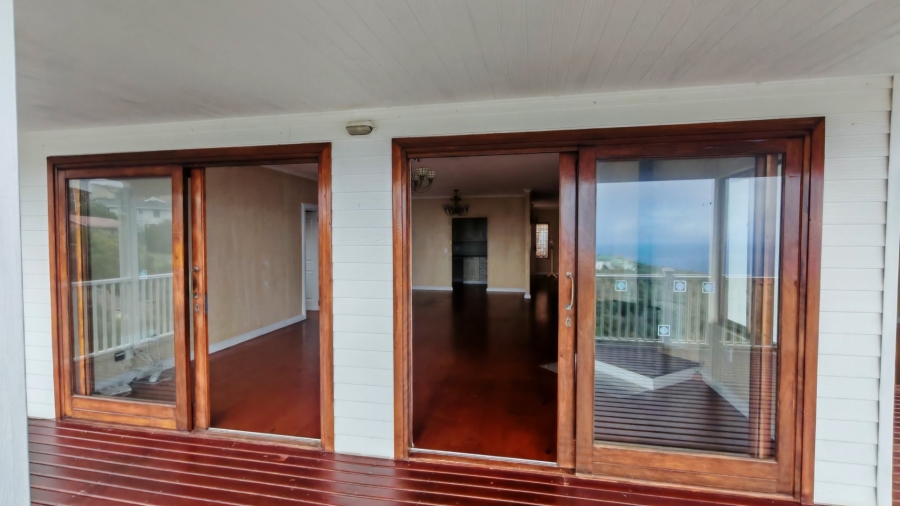 3 Bedroom Property for Sale in Herolds Bay Western Cape